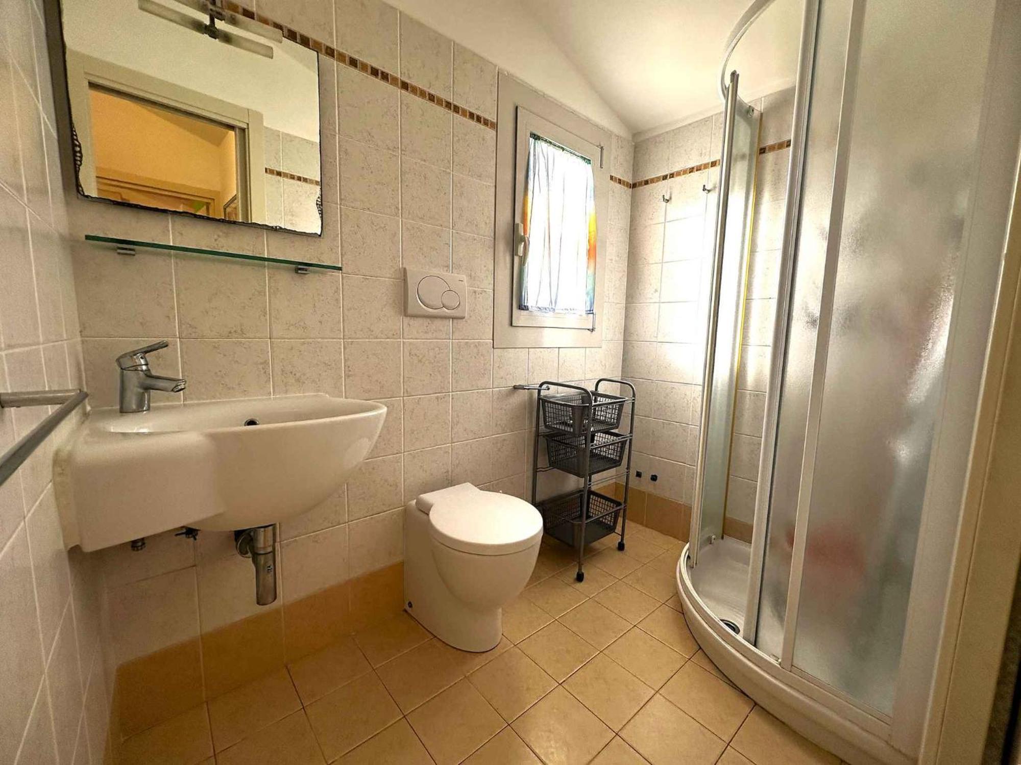In 53642 Apartment